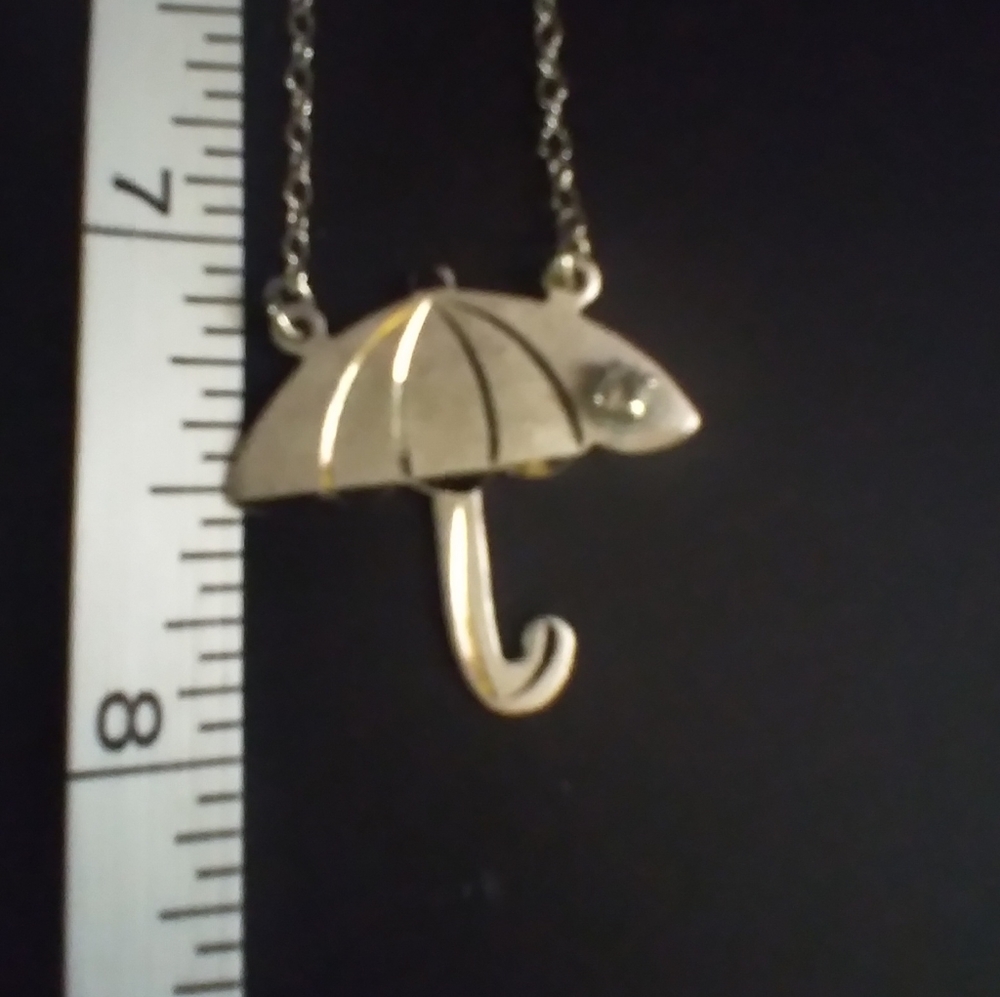 CUTE STERLING Umbrella Pendant ♥ ♥  with diamond chip 🔹 Early 70s - Picture 9 of 10